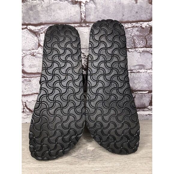 Birkenstock Birki’s Red Patent Leather Croc Cork Strap Sandals Women Sz 39EU/8US - Picture 6 of 16